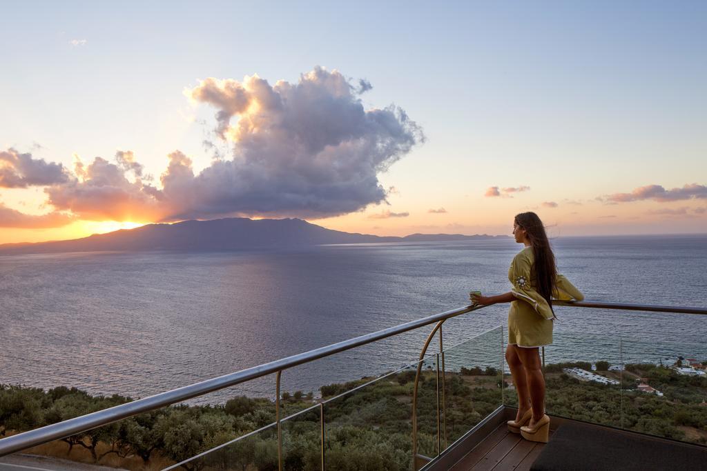 Athina Epavlis - Ethereal Charm Of Blue Horizons Ravdhoúkha Quarto foto